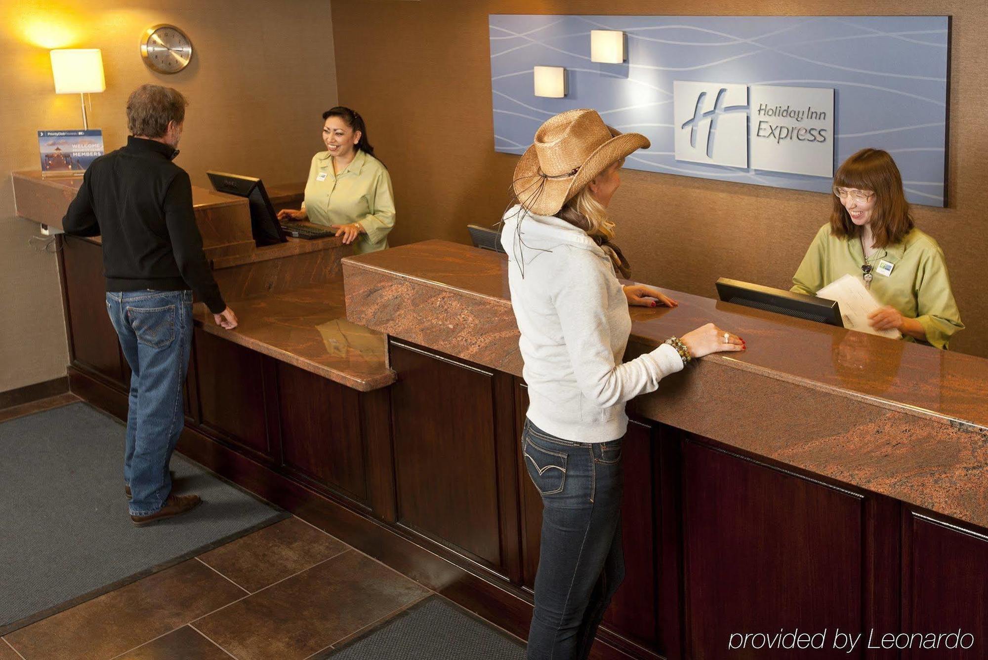 טוסאייאן Holiday Inn Express & Suites Grand Canyon, An Ihg Hotel מראה פנימי תמונה
